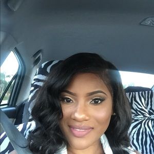 Meet your Posher, Eurika